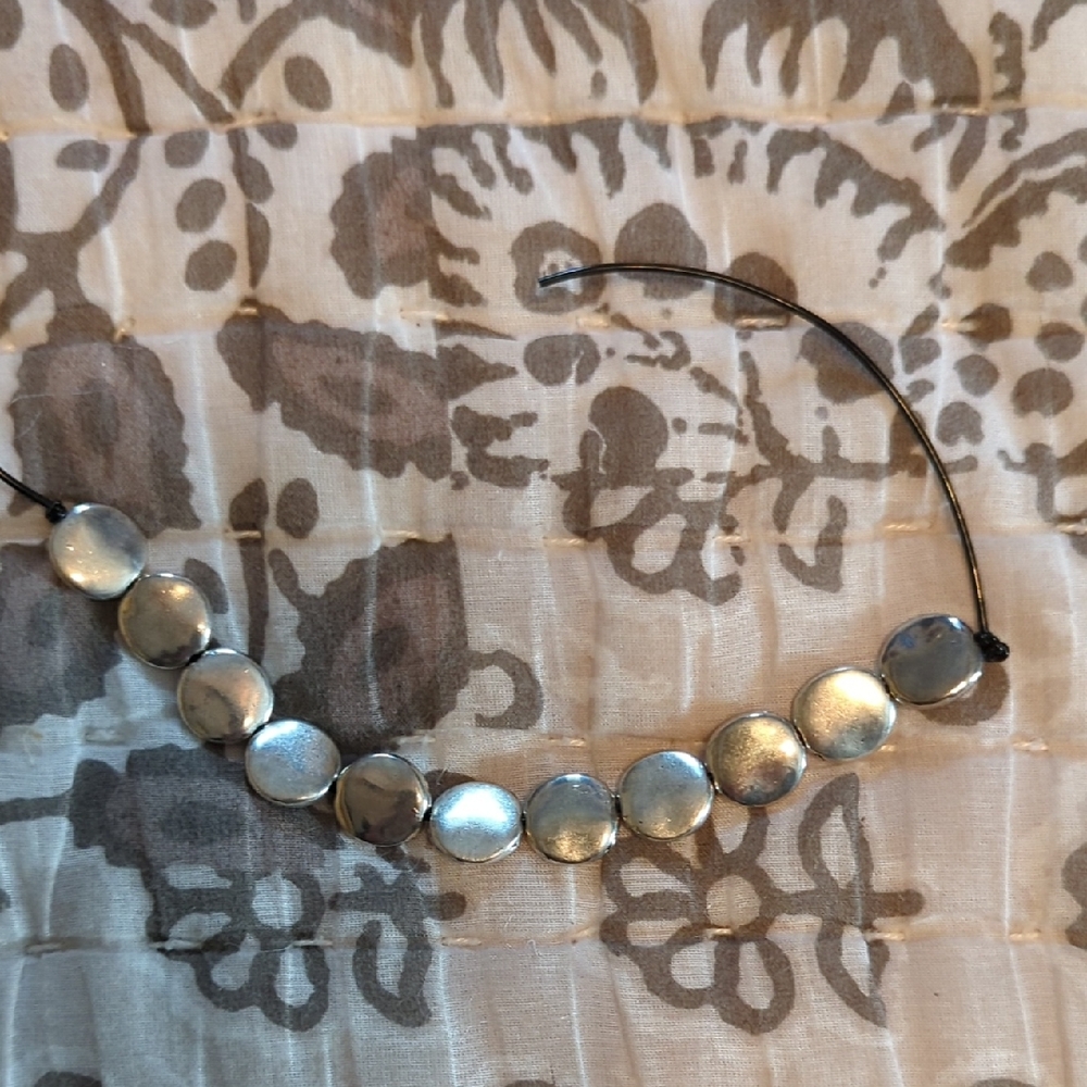10,Silver Round Flat Vintage Tone With A Patina Finish Beads.